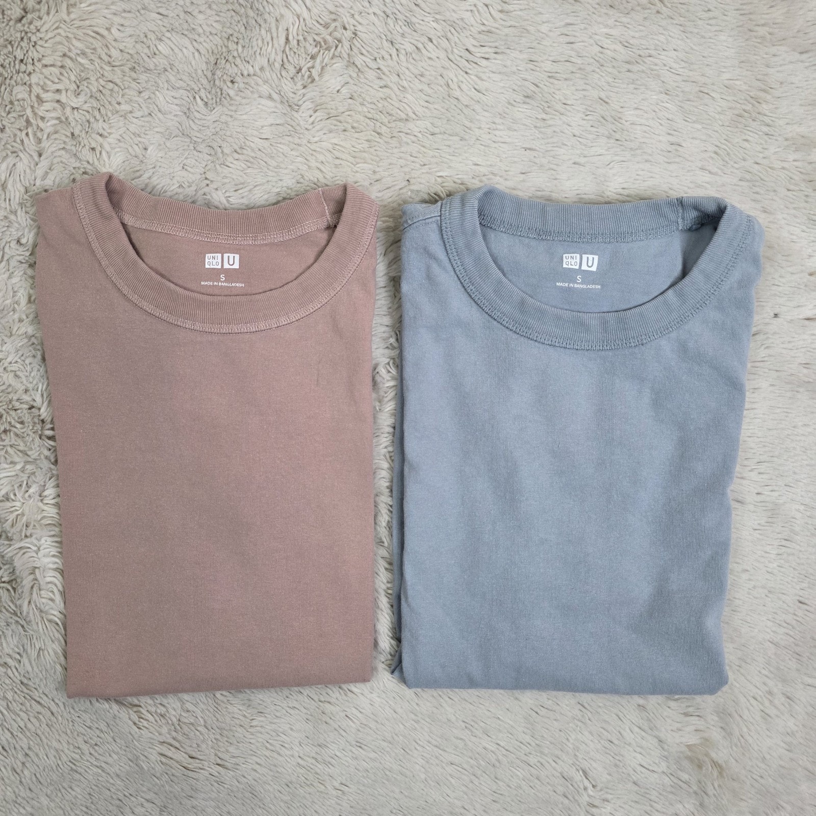 Uniqlo Crew Neck T-Shirt Lot Of 2 Size Small Gray Beige Unisex 100% Cotton